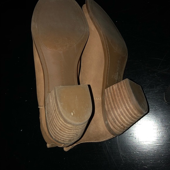 Lucky brand booties - Picture 2 of 4